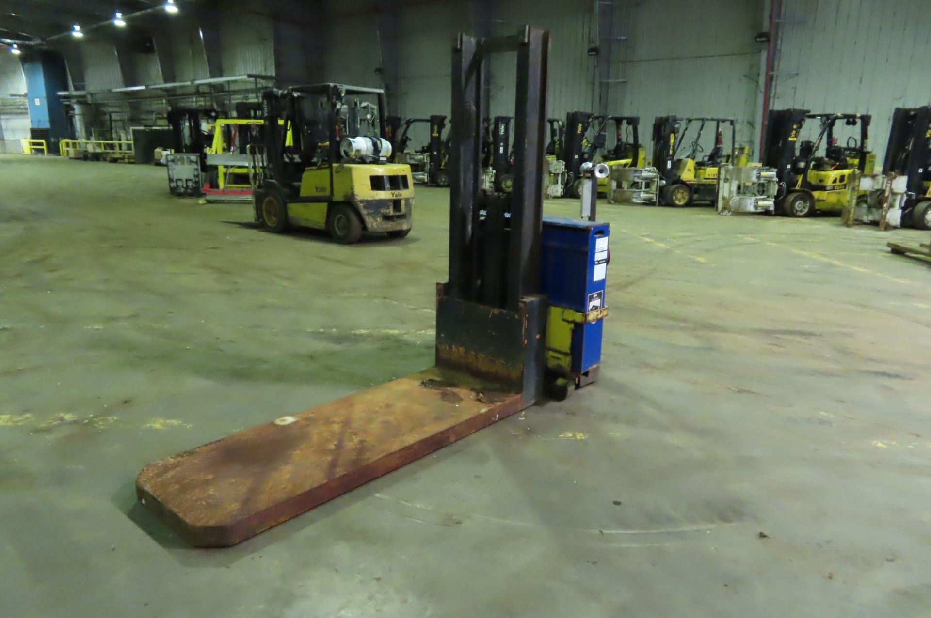 Pallet Mover - Image 2 of 4