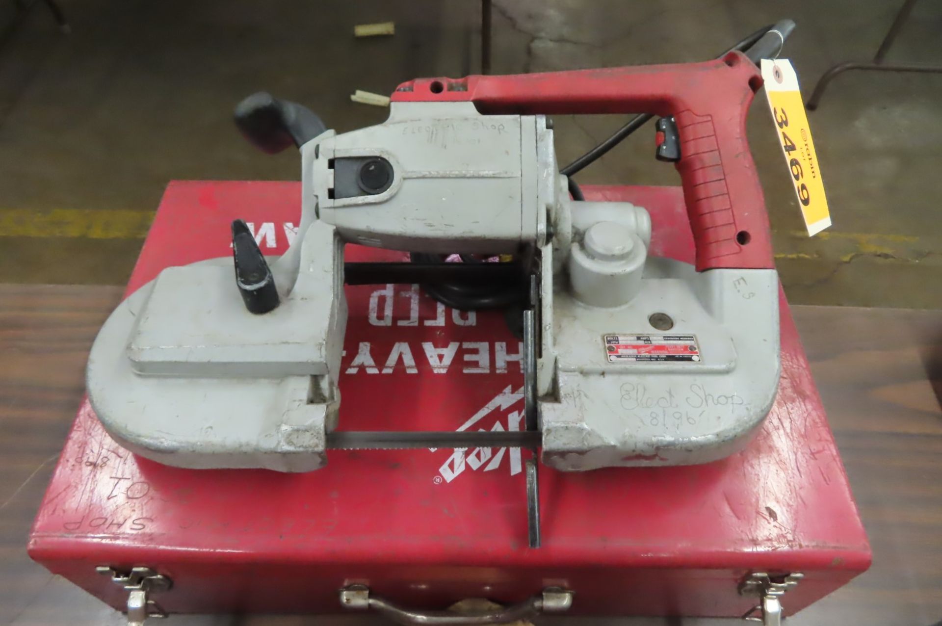 Portable band saw