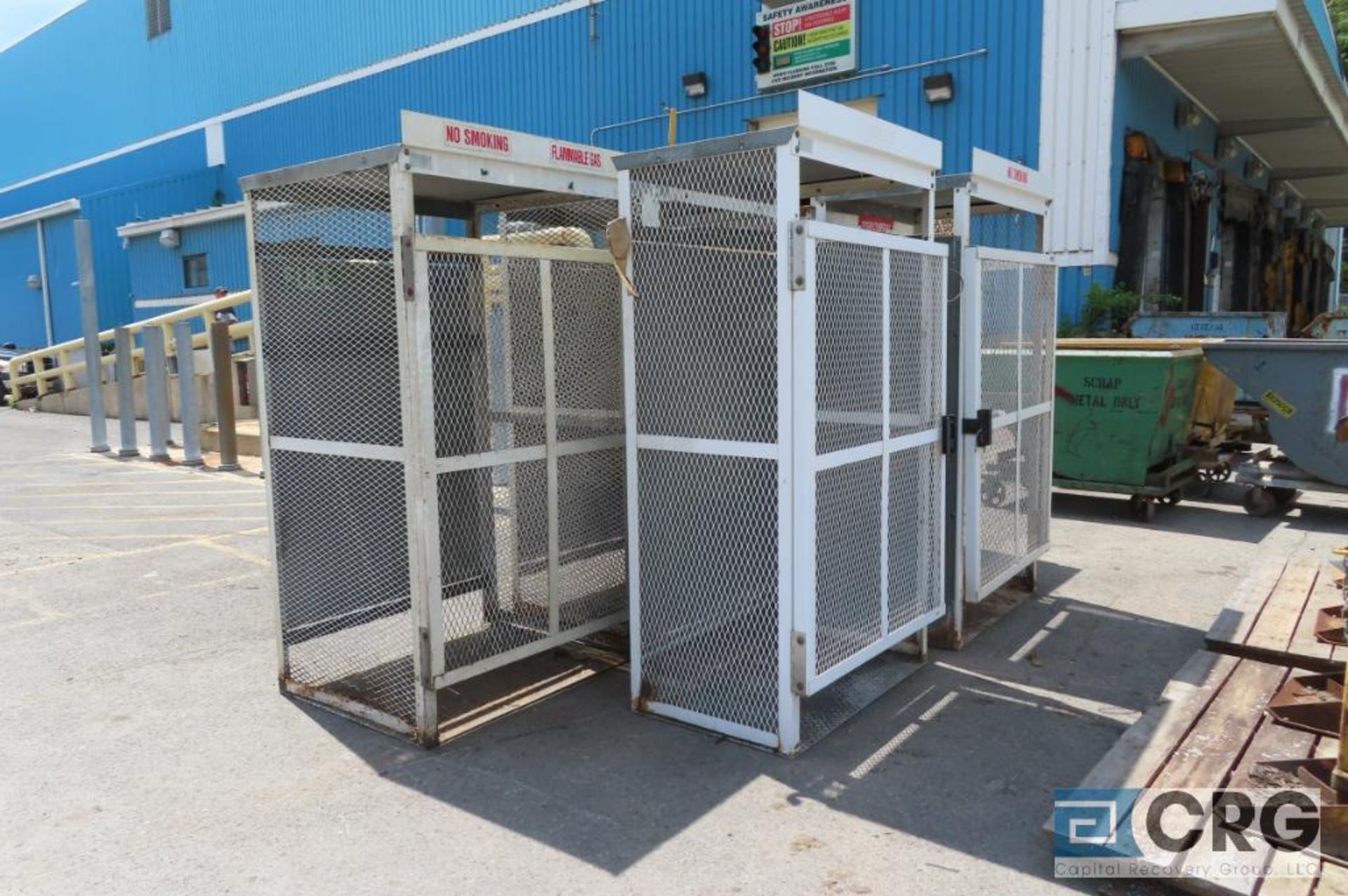 Gas cylinder storage cages - Image 2 of 2