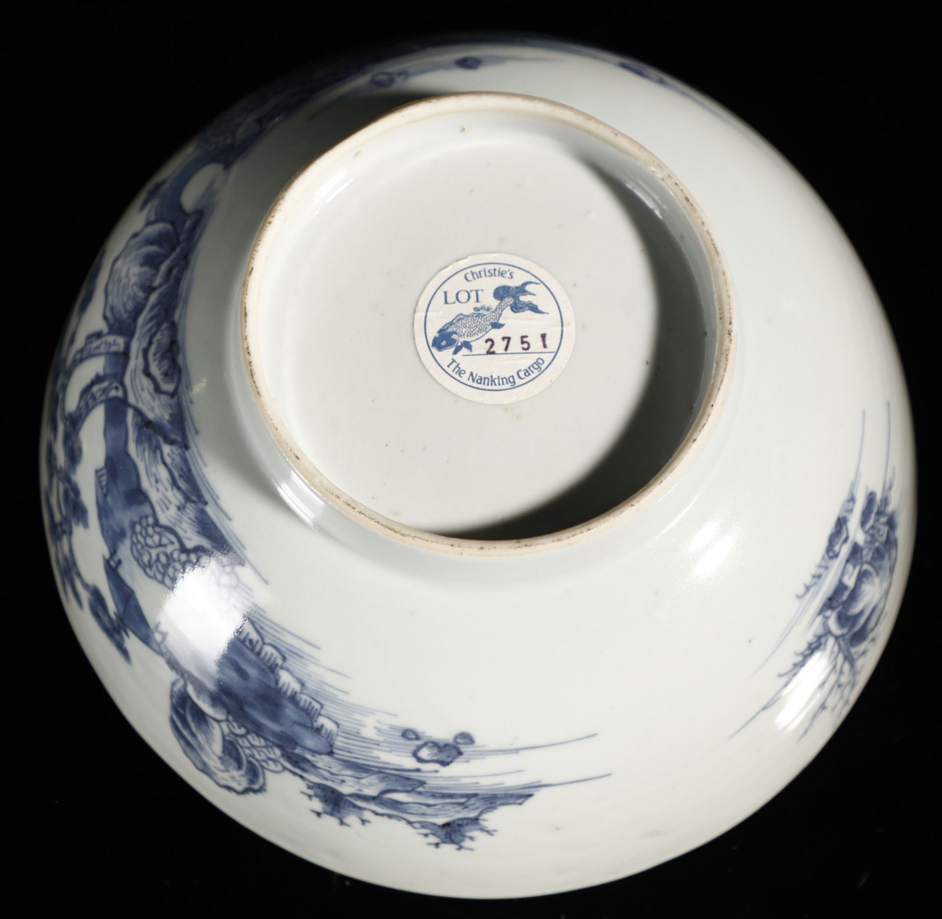 Arte Cinese  A blue and white Nanking cargo porcelain bowl China, Transitional period, 17th century  - Bild 5 aus 6