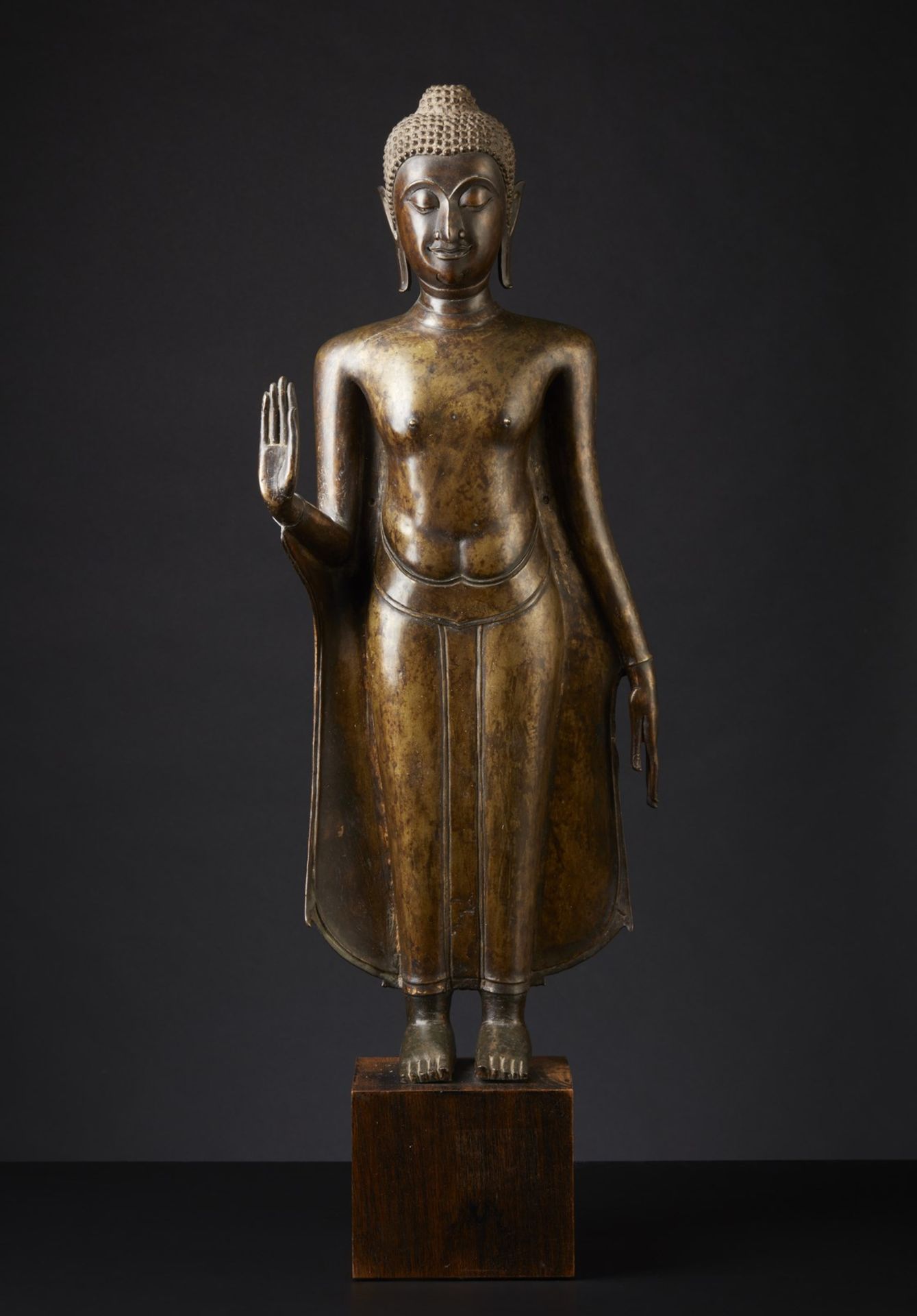 Arte Sud-Est Asiatico  A large Pang proht sat Buddha  Thailandia, Ayutthaya (1351-1767), 17th centur - Bild 2 aus 8