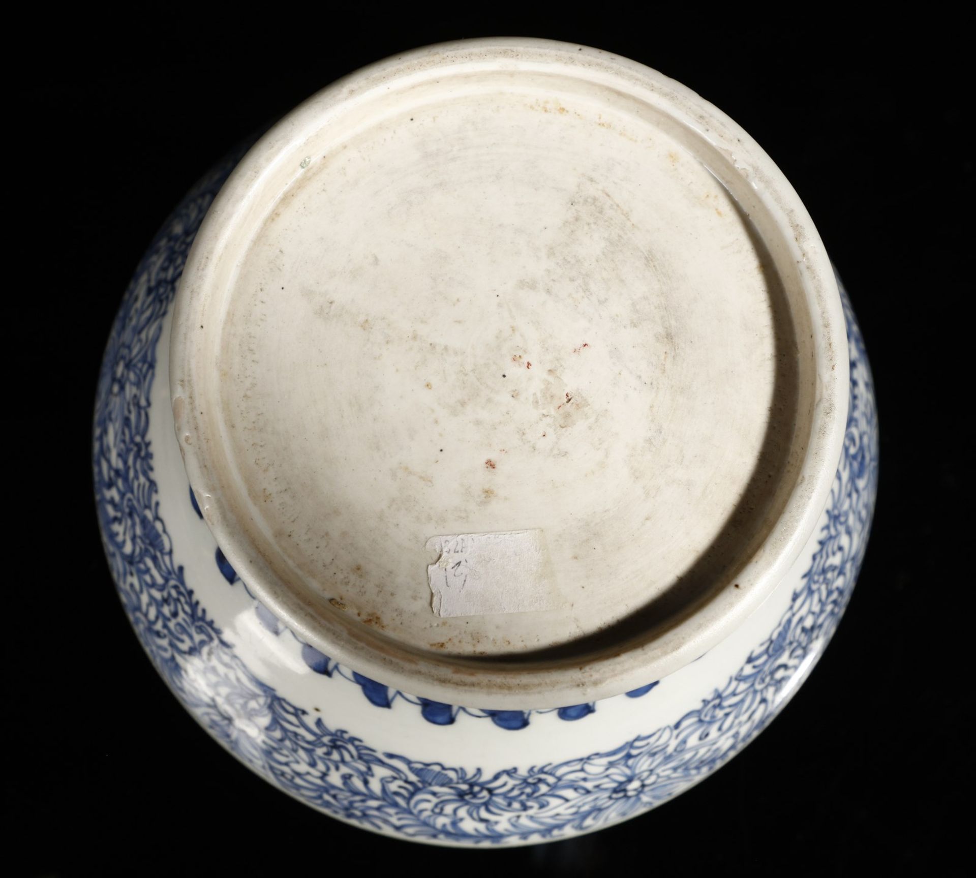 Arte Cinese  A blue and white porcelain vaseChina, Qing dynasty, 18th century. - Bild 5 aus 7