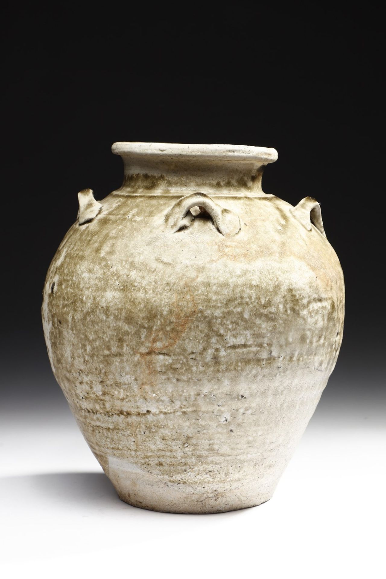 Arte Cinese  A pottery jar Cambodia, Khmer dynasty (802-1431), 13th century .