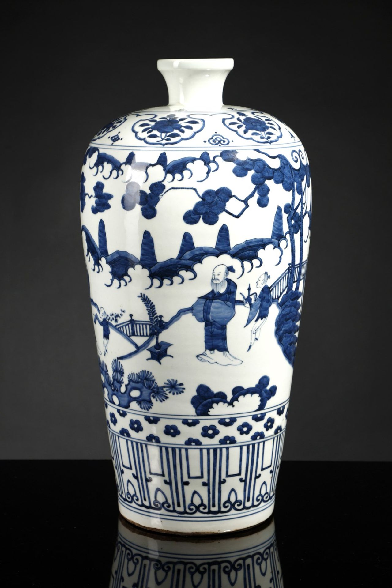 Arte Cinese  A large porcelain meipingChina, 20th century . - Bild 4 aus 5