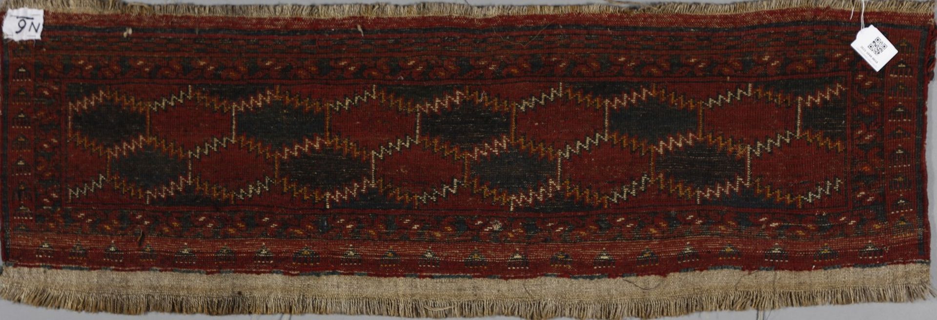 .  An Ersari Torba rug Turkmenistan, late 19th - early 20th century . - Bild 4 aus 4