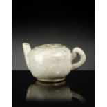 Arte Cinese A small celadon pourer China, Yuan dynasty (1271-1368) .