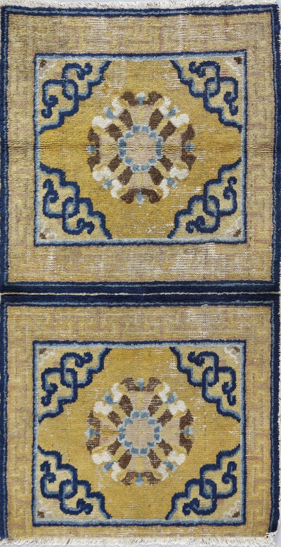 .  A double seat Ningxia rugChina, 18th-19th century .