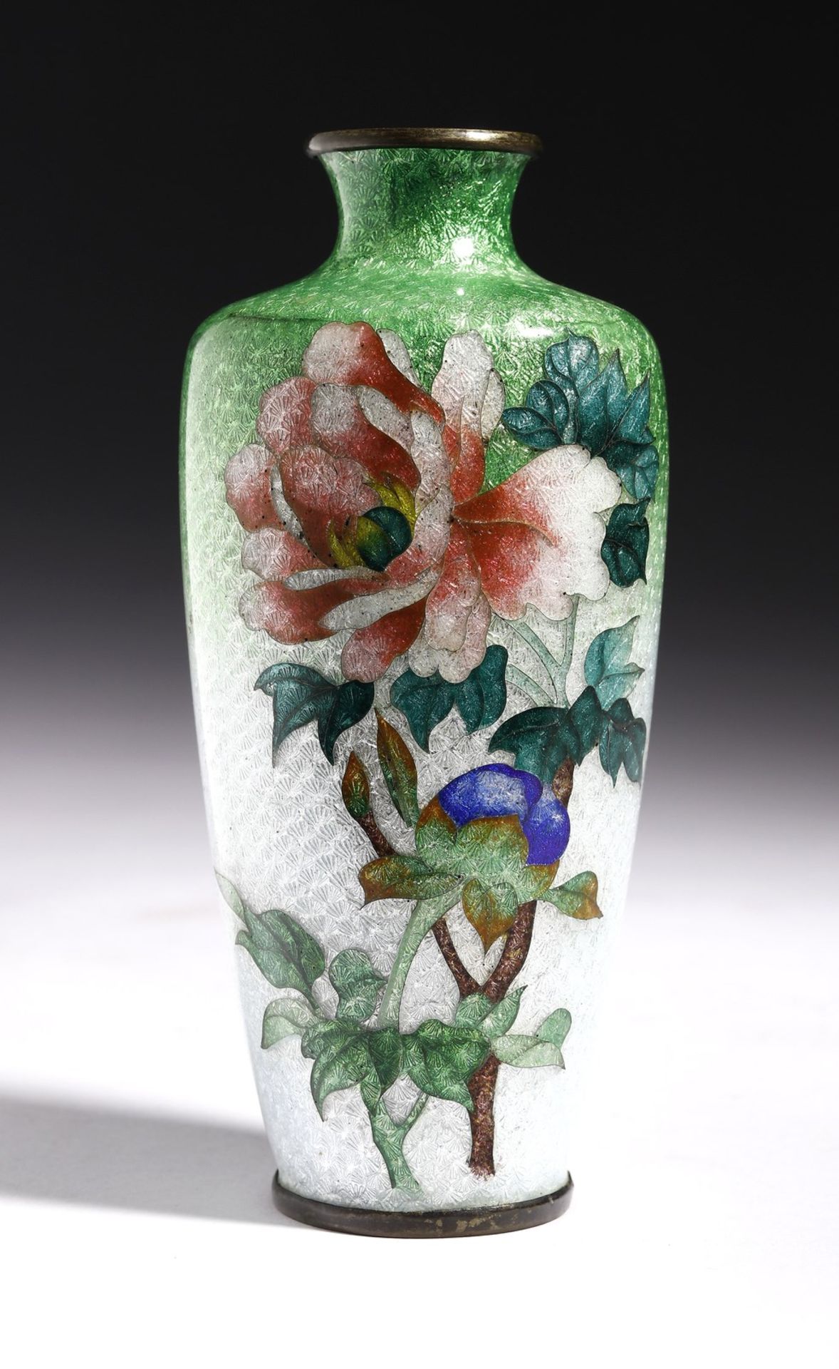 ARTE GIAPPONESE A small guilloche cloisonnè meiping vase Japan, Meiji period, 19th century .