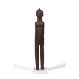 Arte africana Male sculptureChokwe, Angola.