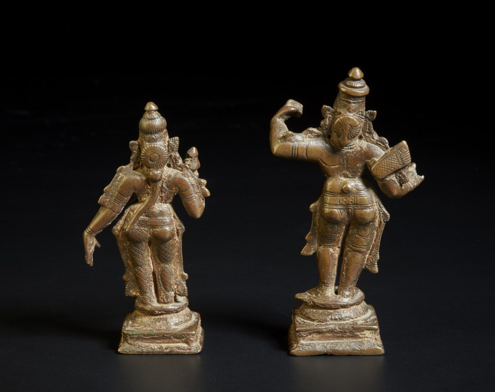 Arte Indiana A pair of bronze figures of Lord Rama and Lakshmi Southern India, 17th-18th century . - Image 3 of 5