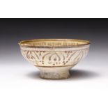 Arte Islamica A miniature style Kashan lustreware pottery bowl Iran, 12th-13th century .