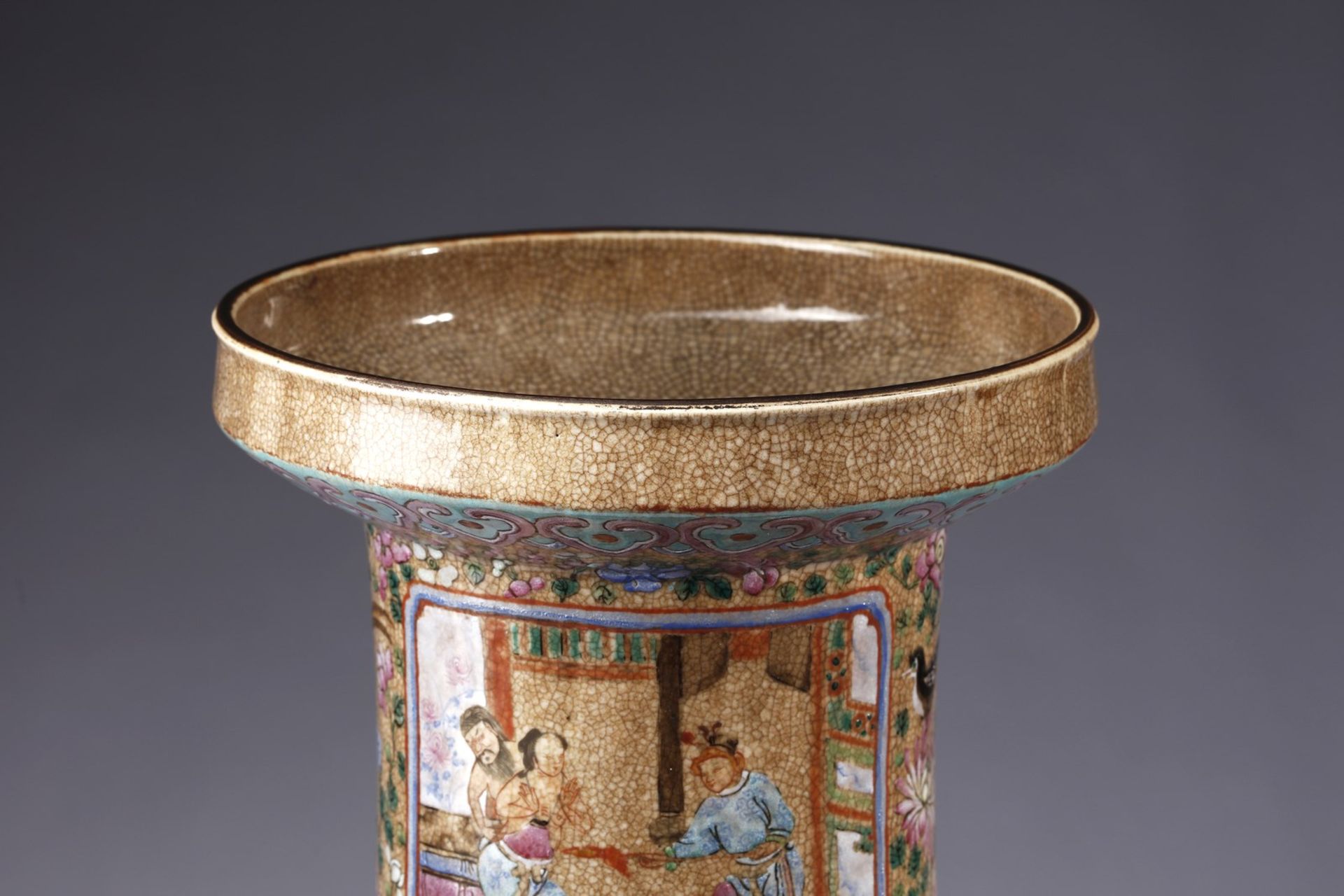 Arte Cinese A porcelain baluster Nankin Vase China, 19th century . - Image 4 of 7