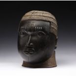 Arte africana Oba bronze head (Uhunmwun-Elao)Nigeria.