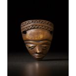 Pende - Repubblica Democratica del Congo Pendant mask Ikhoko.Ivory.Signs of use. .