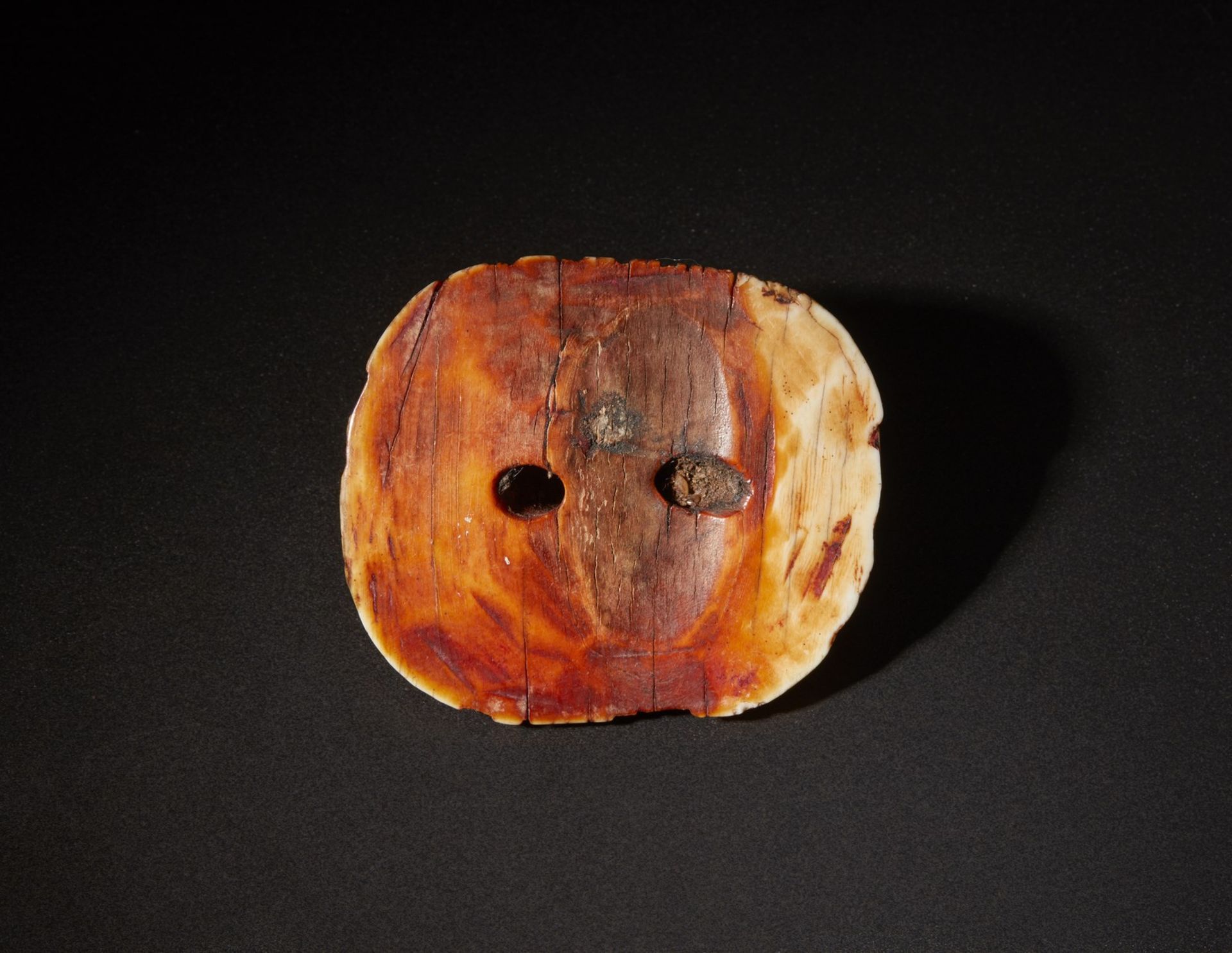 Cuanhama - Namibia  Button or Omakipa.Ivory.Small defects and signs of use. - Bild 2 aus 3