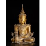 A dry lacquer Buddha figure Burma, Ayutthaya period, 18th century Cm 36,50 x 56,50 x 37,00
