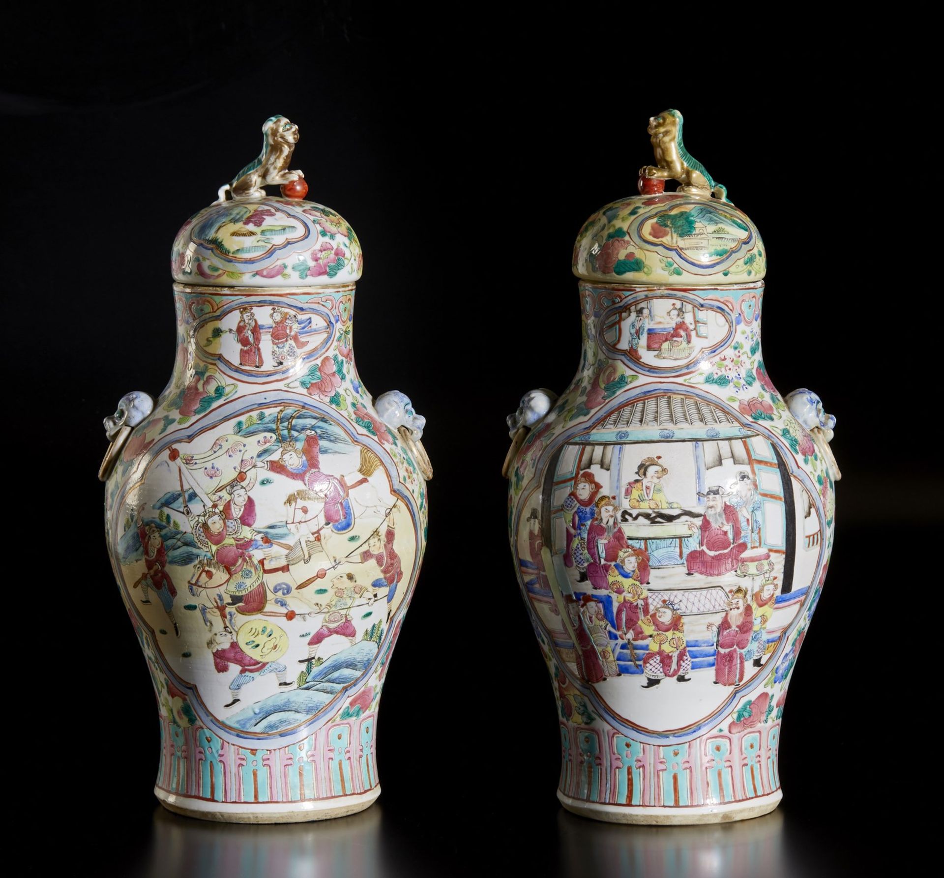 A pair of famille rose porcelain vases and covers decorated with characters China, Qing dynasty,