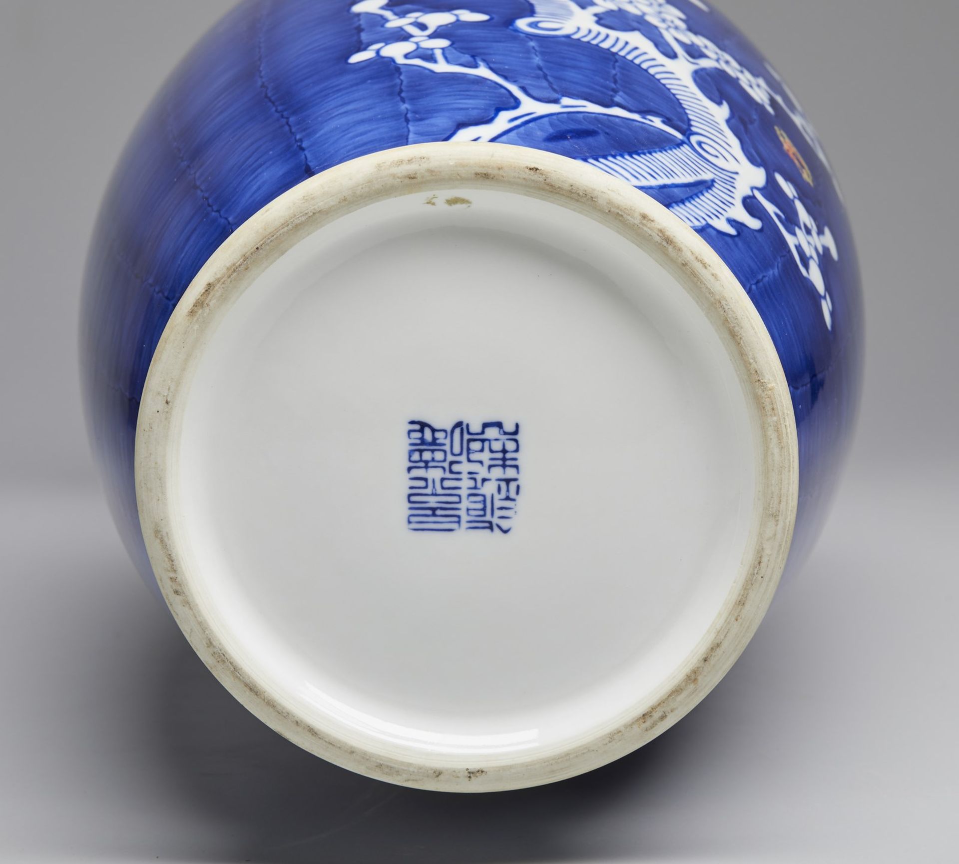 A pair of blue and white porcelain baluster vases China, 20th century Cm 15,00 x 47,00 - Image 4 of 4