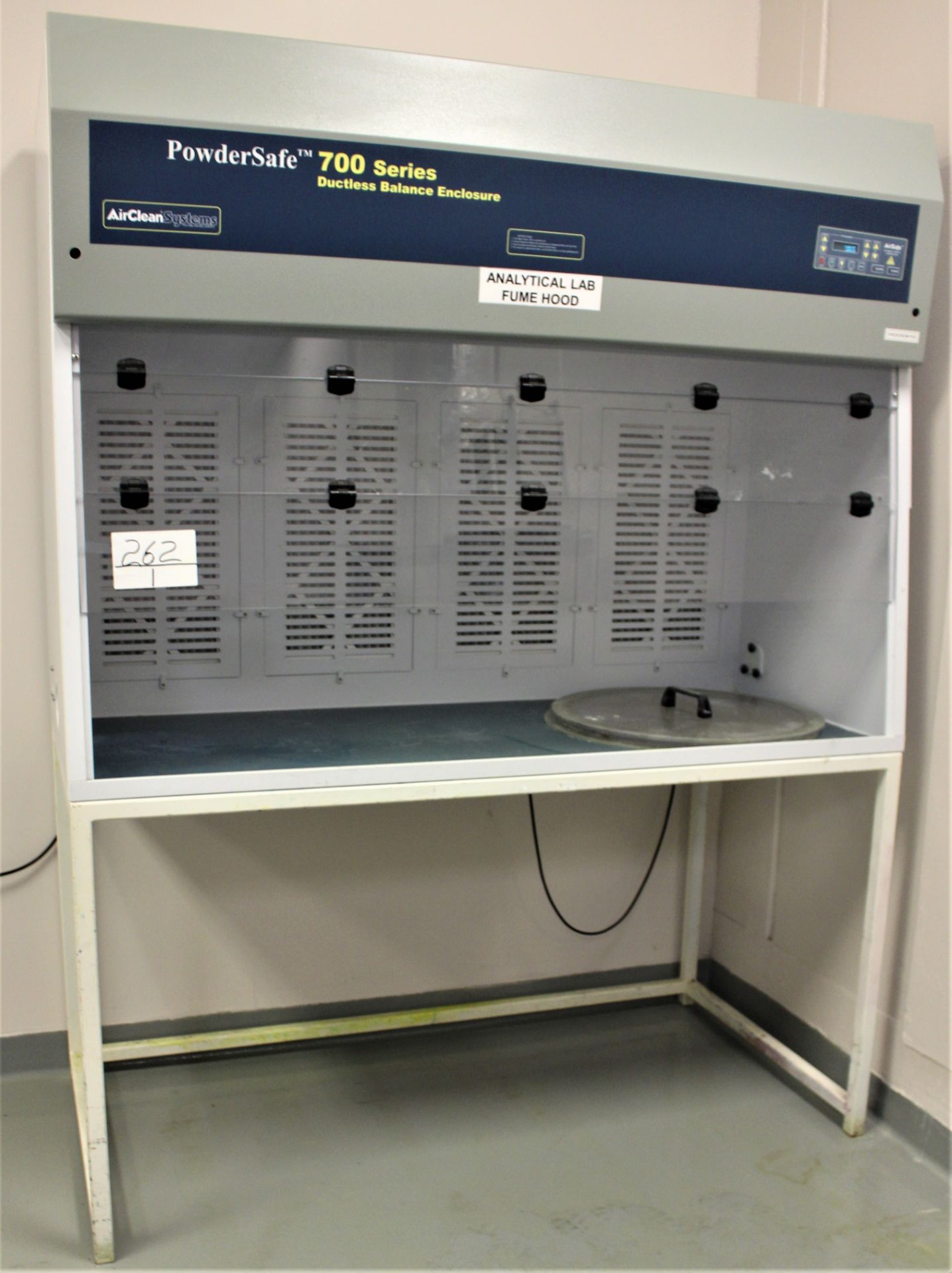 AIR CLEAN POWDER SAFE FUME 700 FUME HOOD