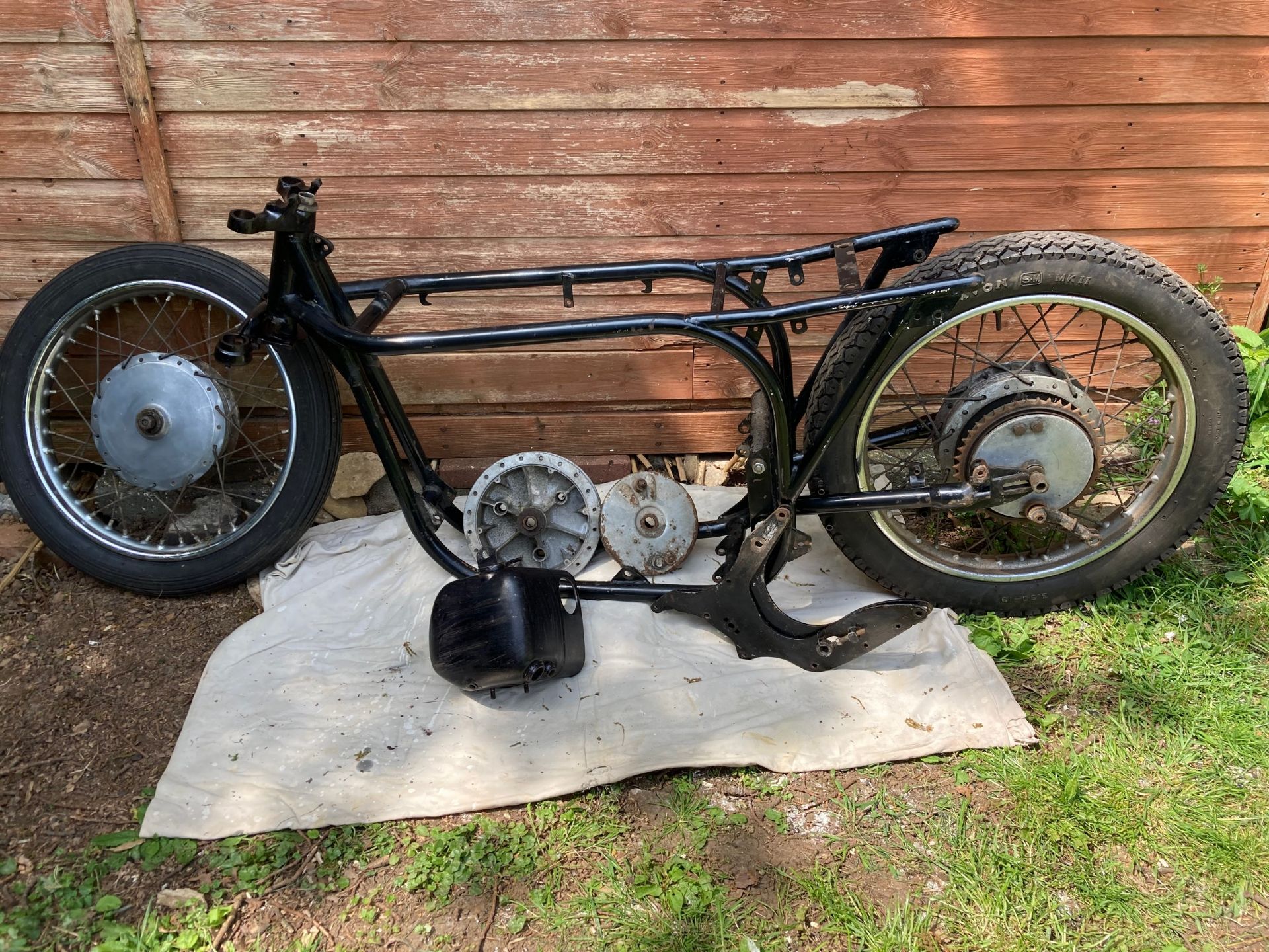 Norton chassis project with a damaged frame