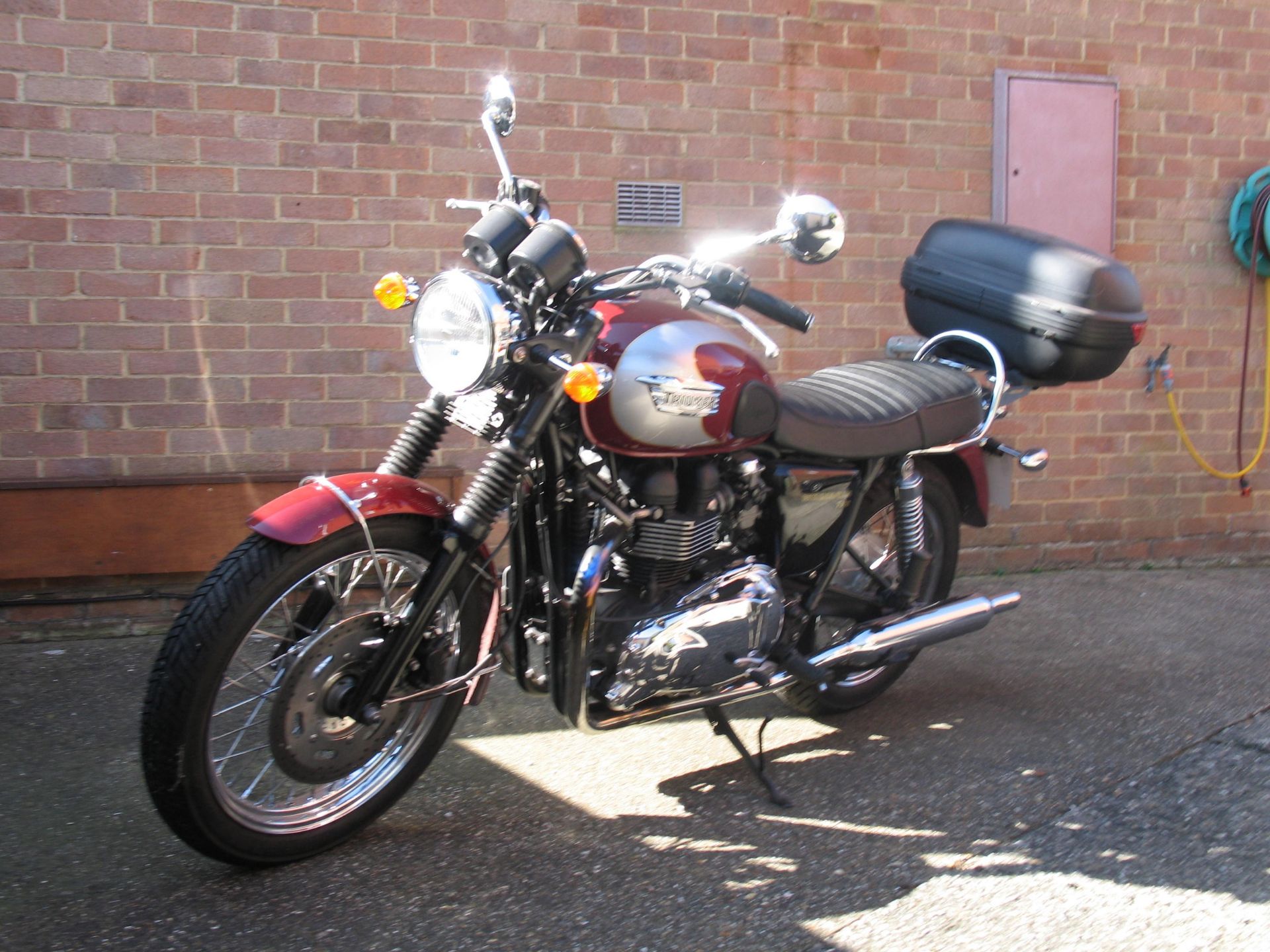 2008 Triumph Bonneville T100 Being sold without reserve Registration number GX08 NHF Frame Number - Image 2 of 5