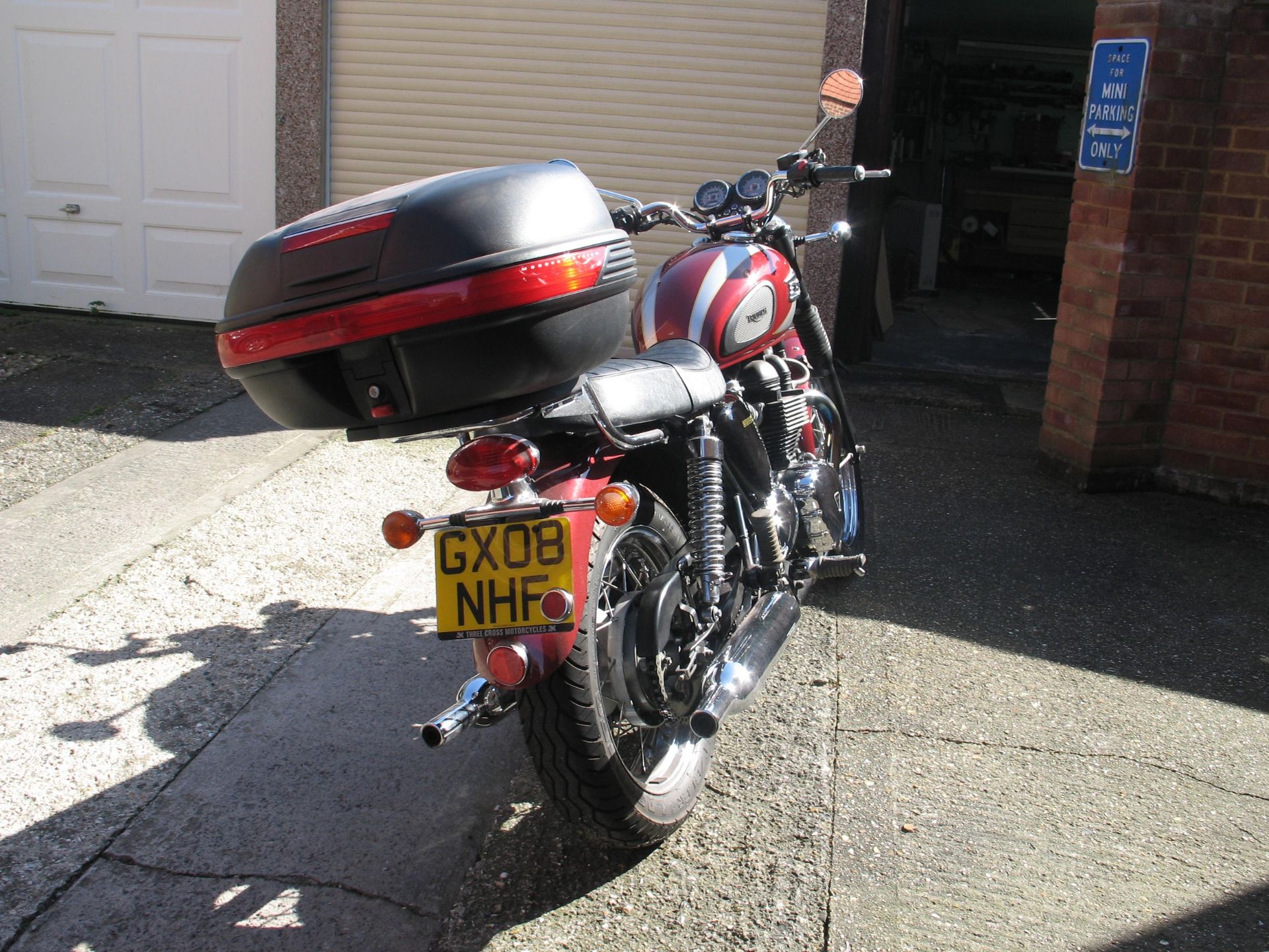 2008 Triumph Bonneville T100 Being sold without reserve Registration number GX08 NHF Frame Number - Image 3 of 5