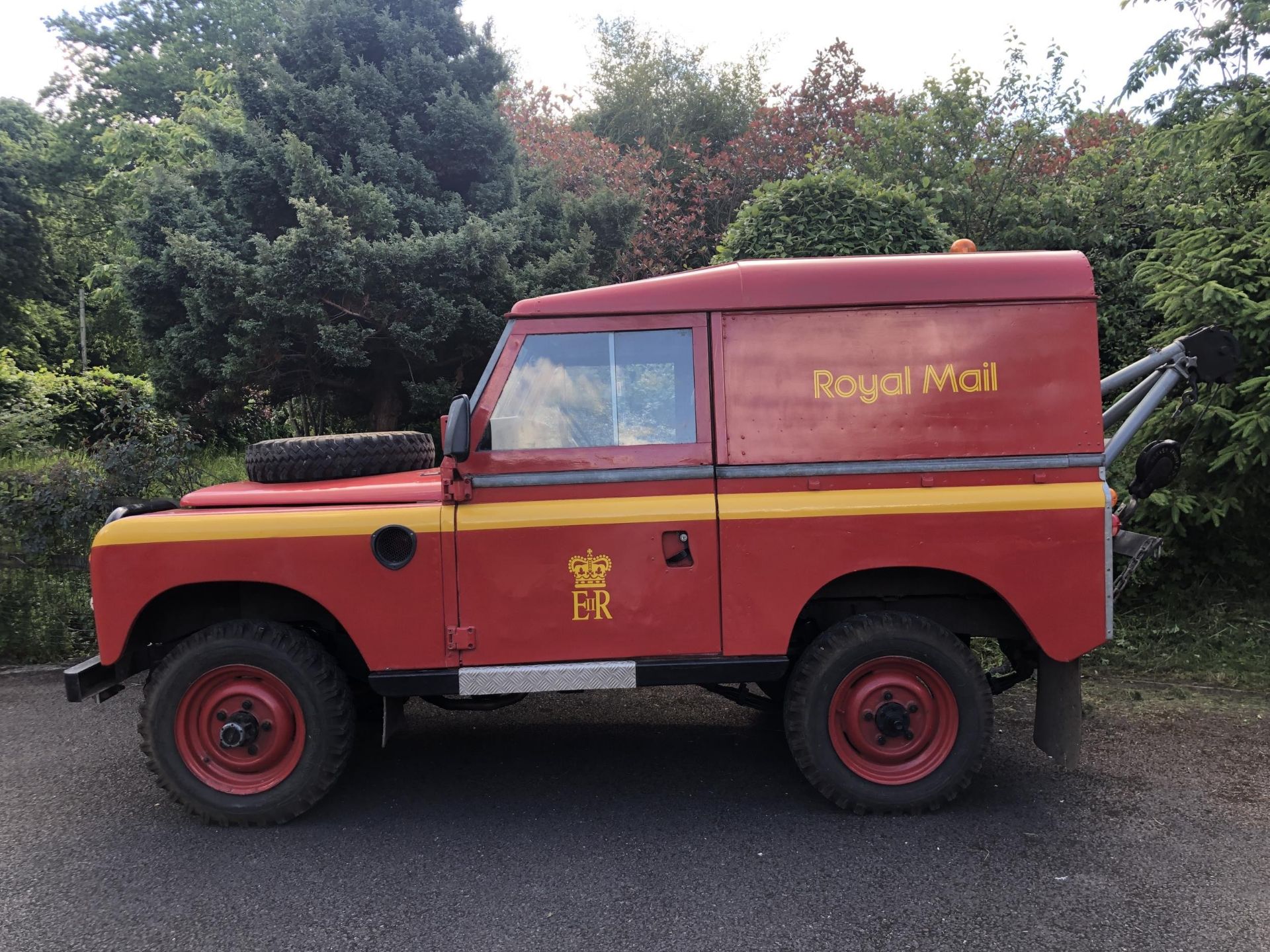 1977 Land Rover 88 Series III Royal Mail Recovery Vehicle Registration number OTX 545R Chassis - Image 63 of 67