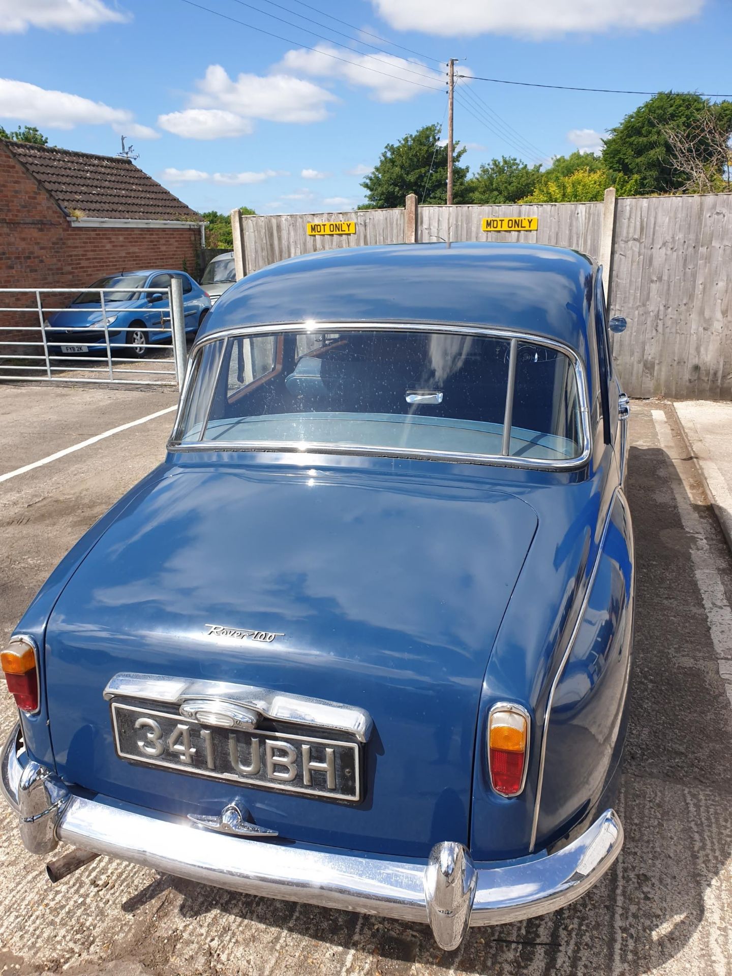 1961 Rover 100 P4 Registration number 341 UBH Blue with blue leather interior The clutch and gearbox - Image 11 of 11