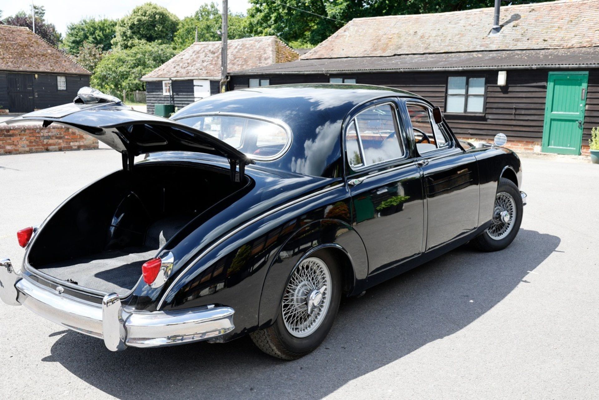 1956 Jaguar MKI 2.4 Registration number VUO 132 Chassis number S902907 Engine number BB5331-8 - Image 7 of 33