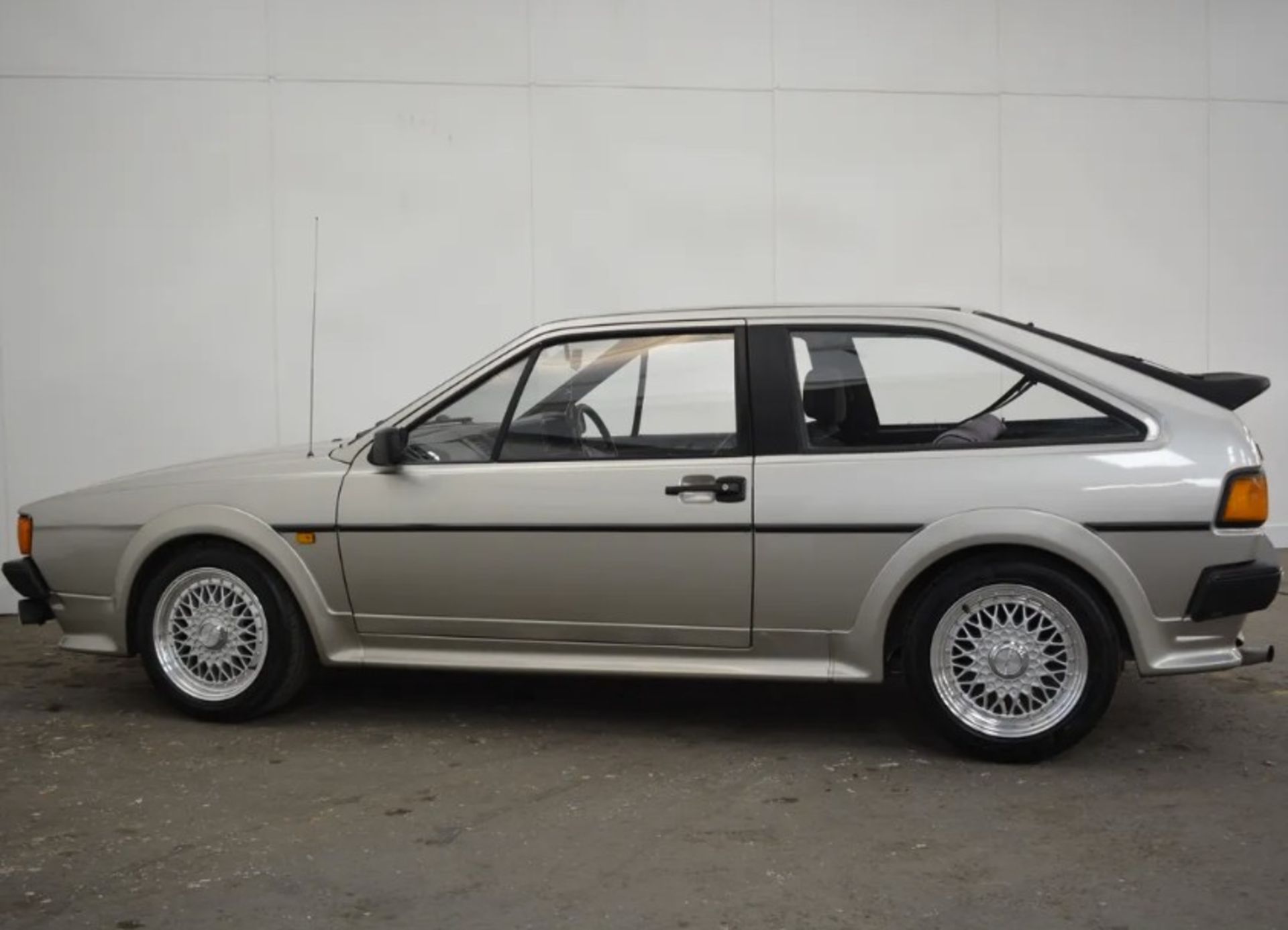 1990 VW Scirocco GT Registration number G987 JJW Chassis number VWVZZZ53ZKK008498 Engine number - Image 6 of 39