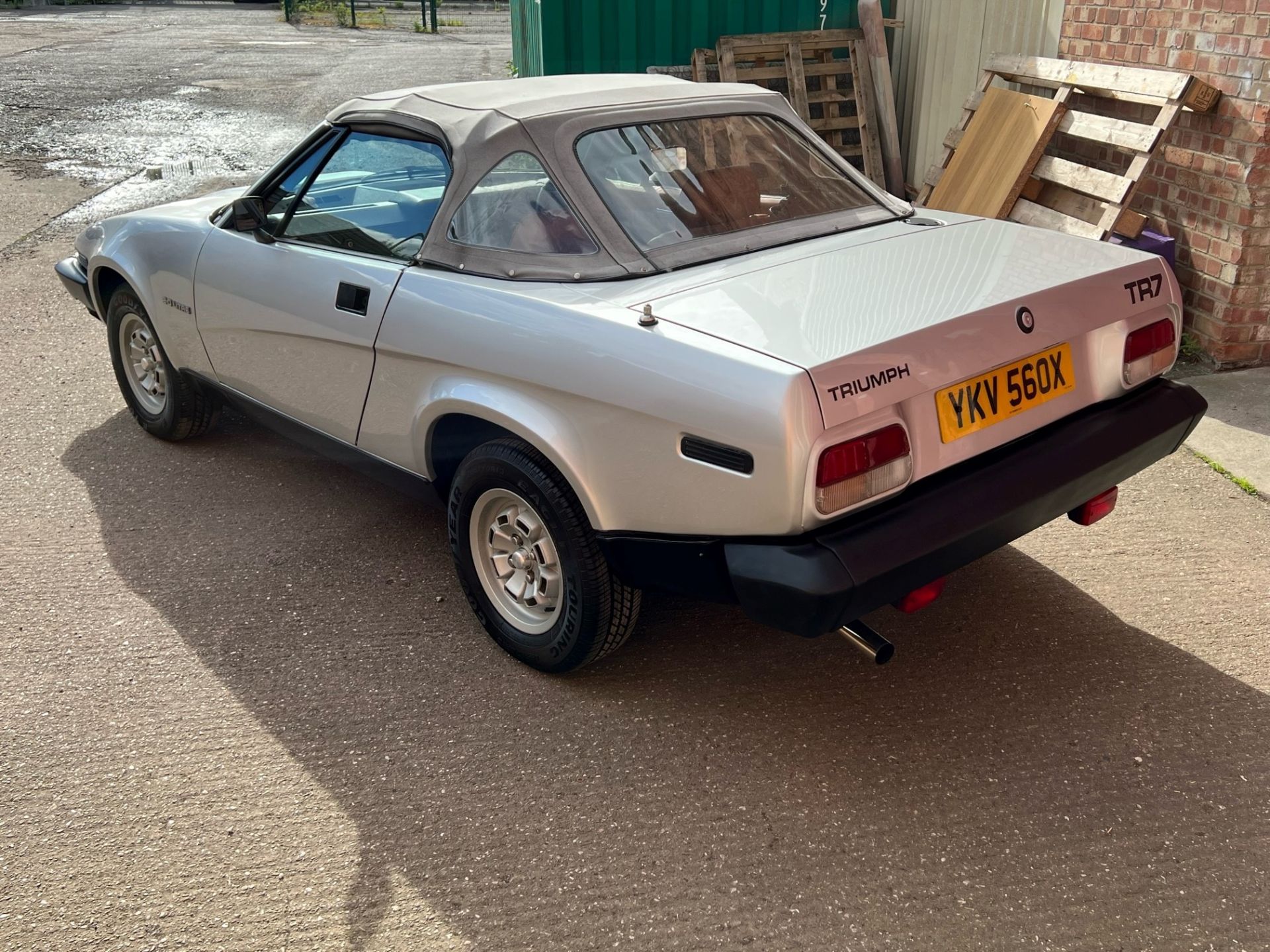 1982 Triumph TR7 Convertible Registration number YKV 560X Chassis number SATTPADJ7AA407800 - Image 5 of 16