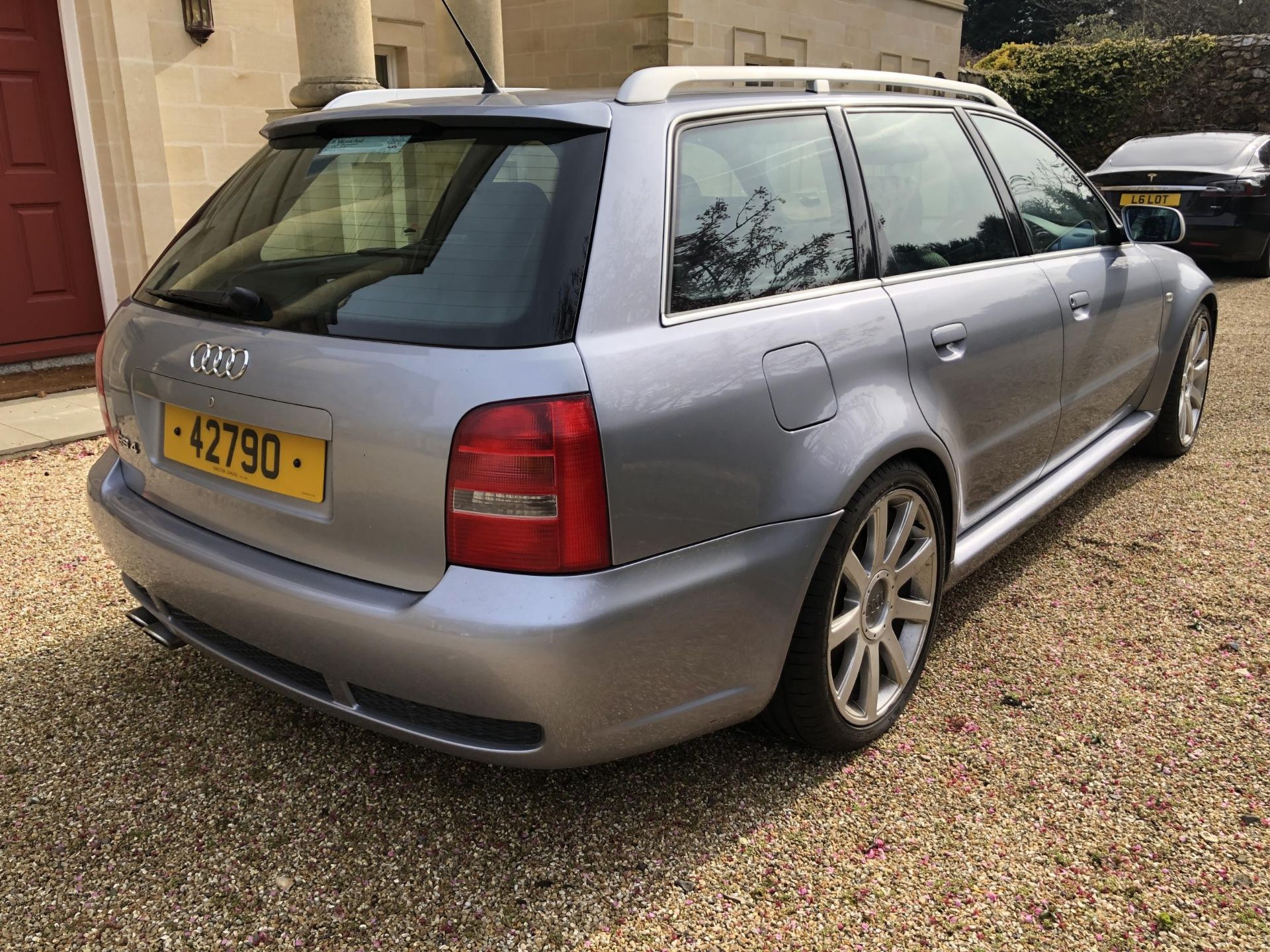 2000 Audi RS4 Avant B5 Registration number 42790 Chassis number WUAZZZ8DZ1N900940 Engine number - Image 4 of 46