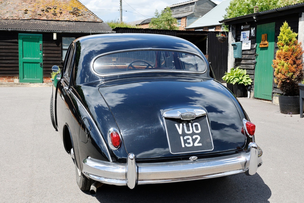 1956 Jaguar MKI 2.4 Registration number VUO 132 Chassis number S902907 Engine number BB5331-8 - Image 5 of 33