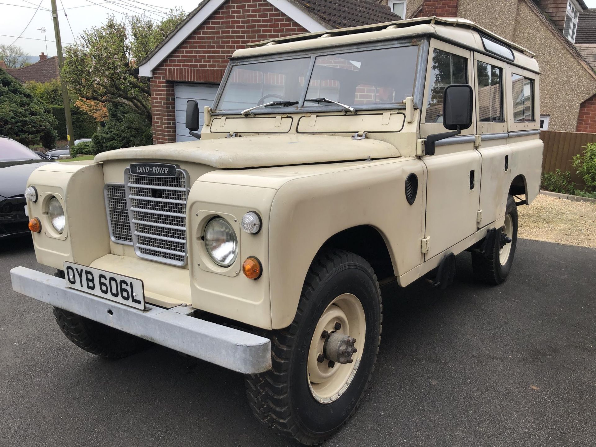 1973 Land Rover 109 Station Wagon Registration number OYB 606L Chassis number 93100787B Engine - Image 10 of 55