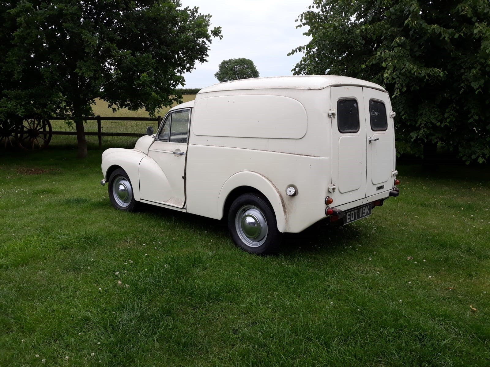 1972 Austin Morris Minor 8 cwt Van Registration number EOT 119K White One of the last Minor Vans - Image 4 of 17