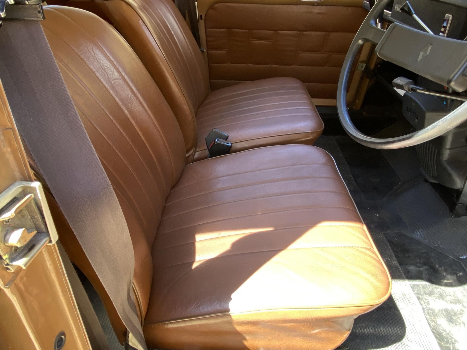 1977 Renault 4 TL Registration number ROP 786R Chassis number 0005660523 Engine number 546497 Bronze - Image 10 of 25