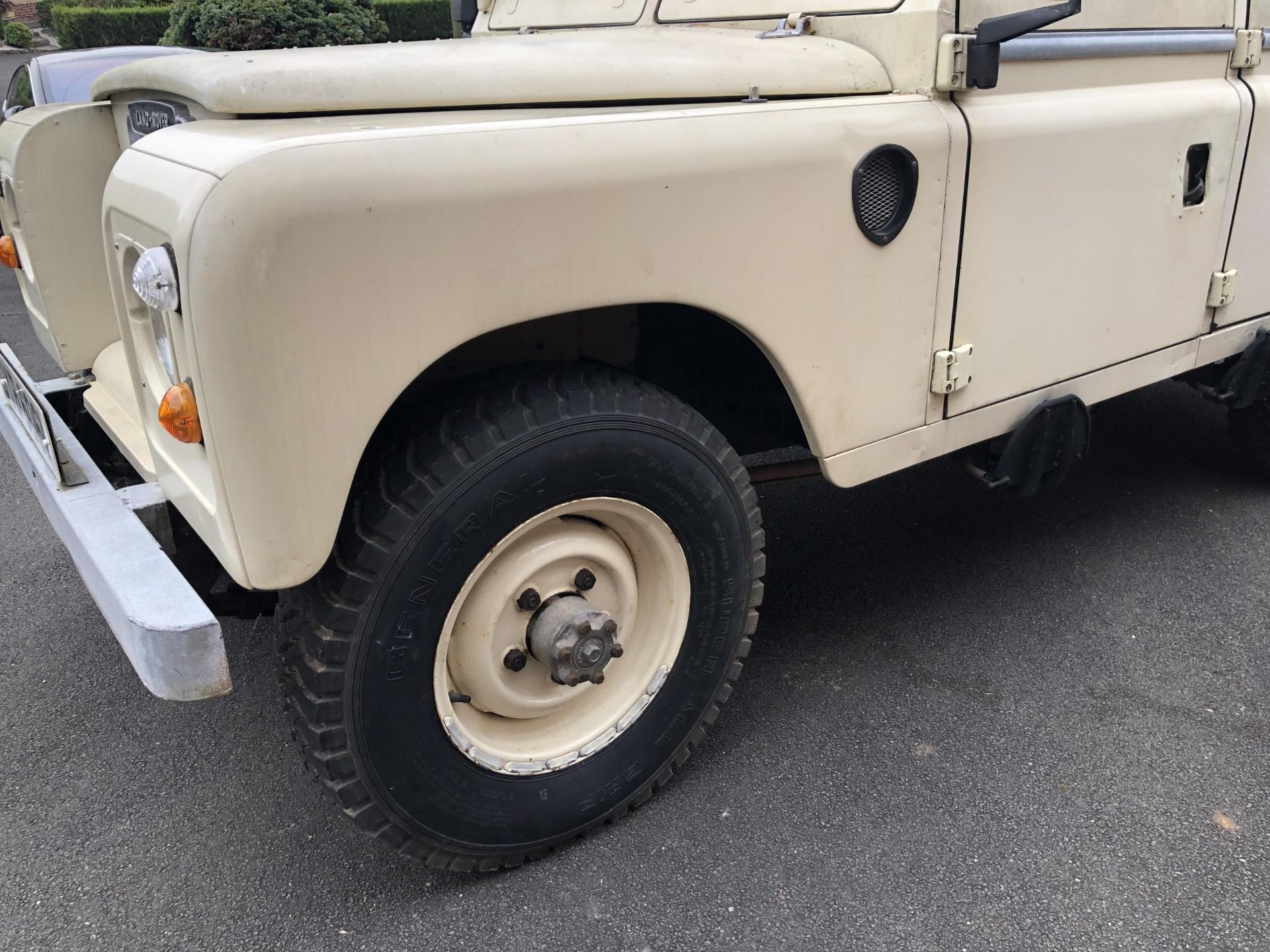 1973 Land Rover 109 Station Wagon Registration number OYB 606L Chassis number 93100787B Engine - Image 11 of 55