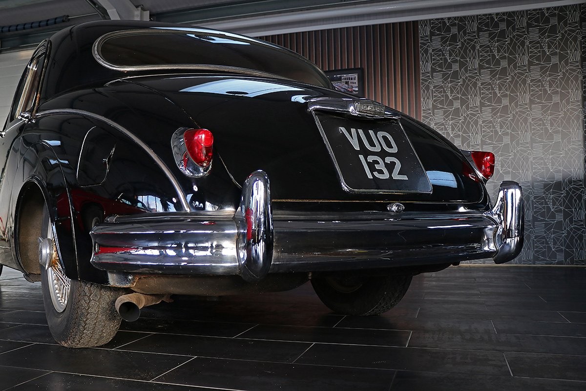 1956 Jaguar MKI 2.4 Registration number VUO 132 Chassis number S902907 Engine number BB5331-8 - Image 10 of 33