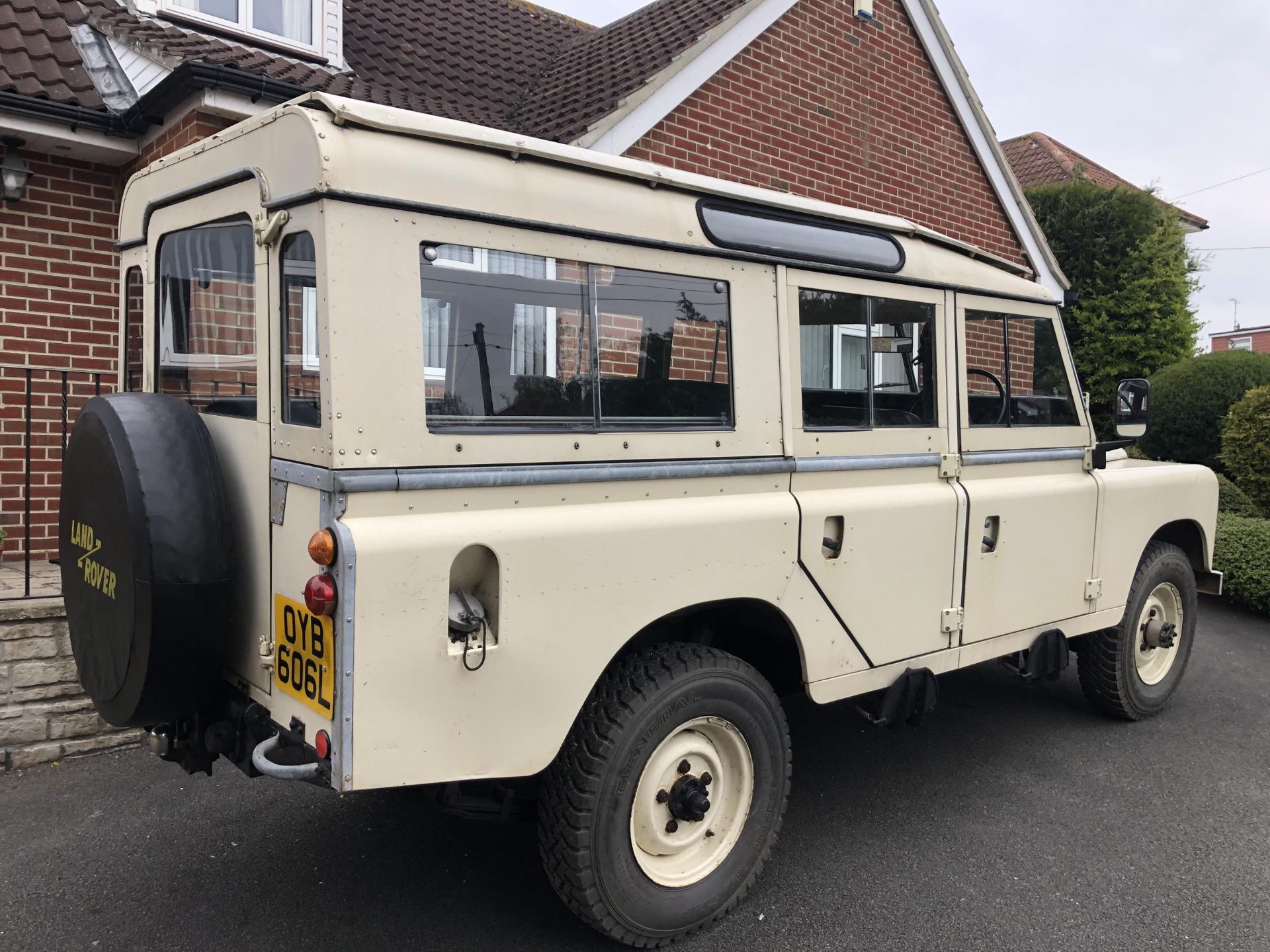 1973 Land Rover 109 Station Wagon Registration number OYB 606L Chassis number 93100787B Engine - Image 3 of 55