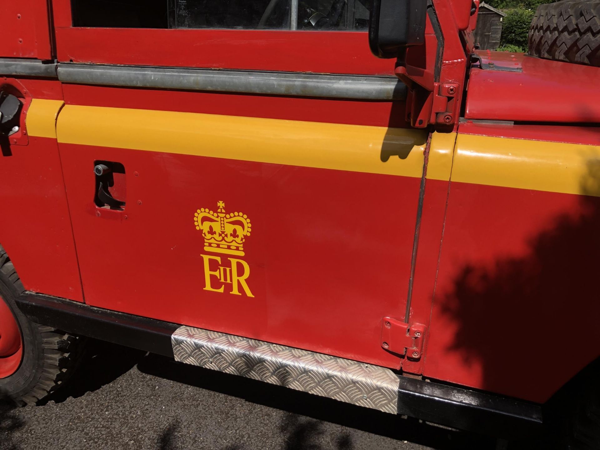 1977 Land Rover 88 Series III Royal Mail Recovery Vehicle Registration number OTX 545R Chassis - Image 34 of 67