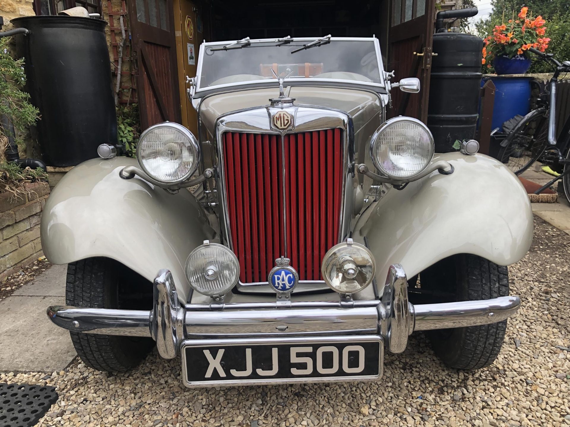 1953 MG TD 1250 Registration number XJJ 500 Chassis number TD 25845 Engine number XPAGTD 226264 - Image 13 of 77