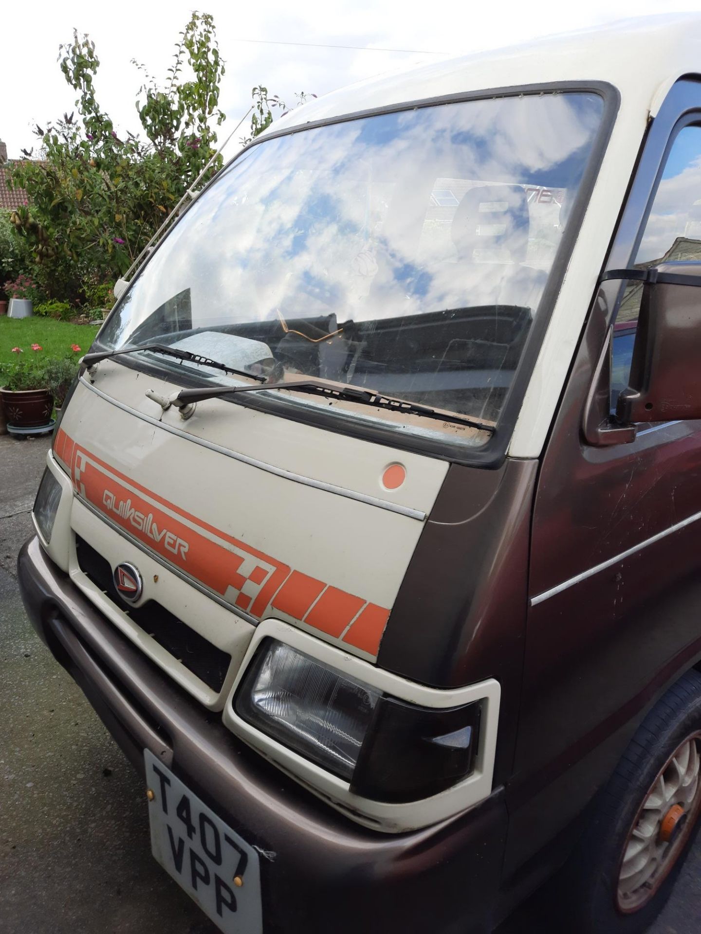 1999 Daihatsu Hi-Jet Van Being sold without reserve Registration number T407 VPP Brown with grey - Image 2 of 7