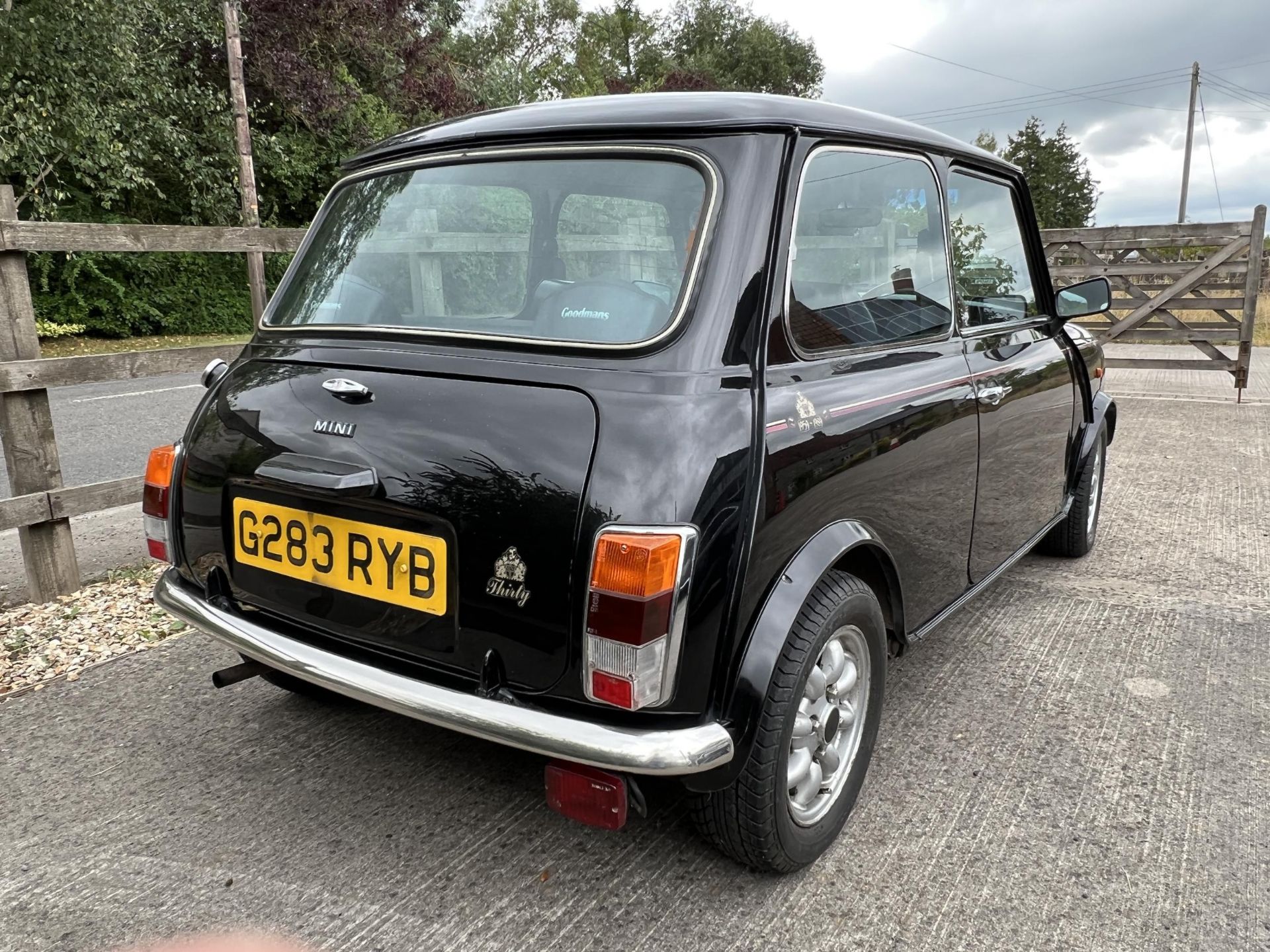 1989 Austin Mini Cooper 30th Anniversary Registration number G283 RYB Chassis number - Image 5 of 31