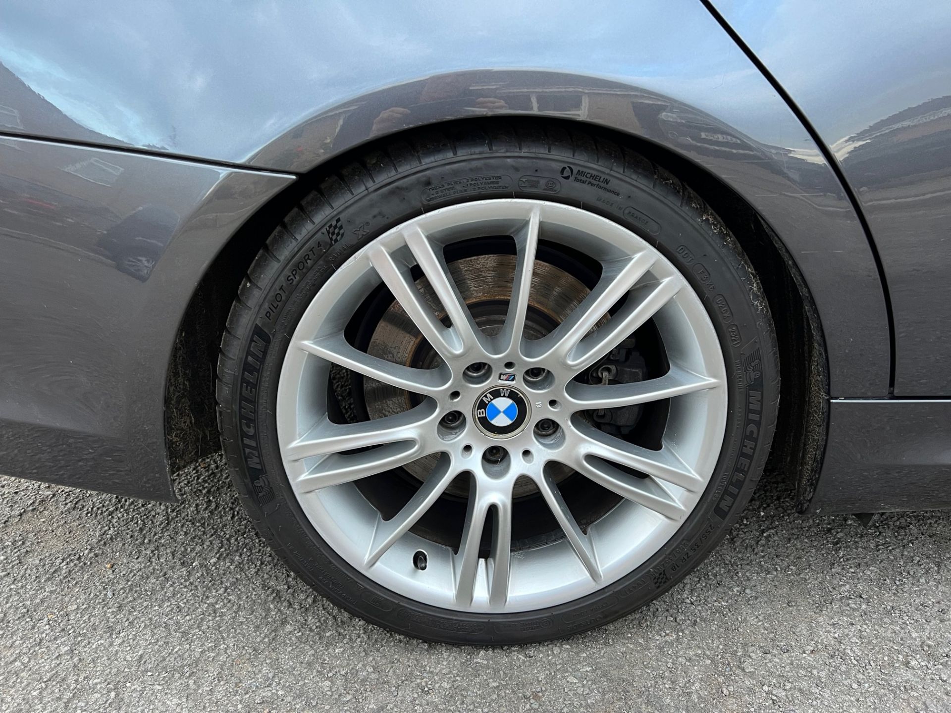 2006 BMW 335i M Sport Touring Manual - Image 17 of 31