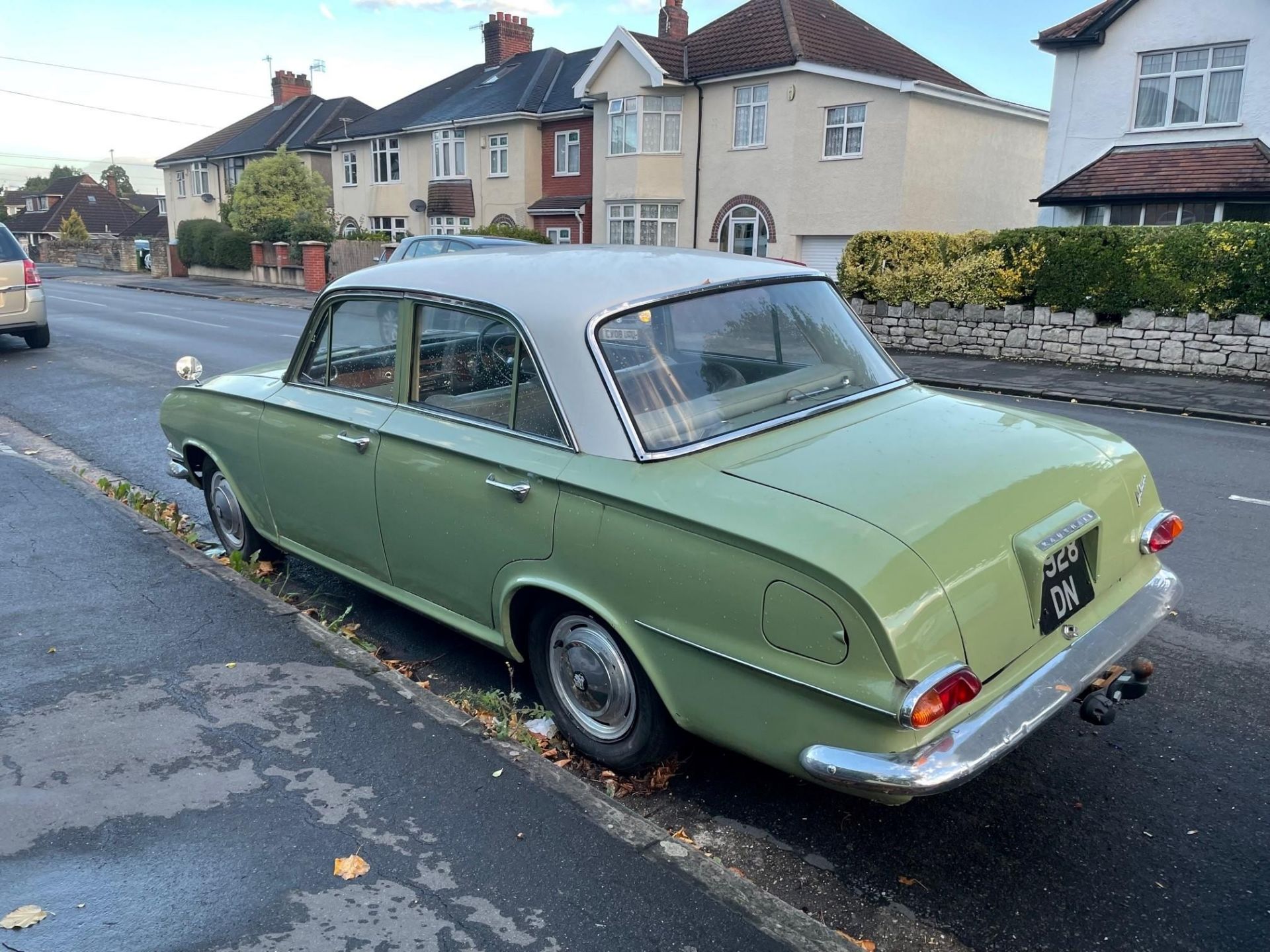 1963 Vauxhall Victor FB30 Registration number 8928 DN Green with grey leather interior Vauxhall - Image 10 of 13