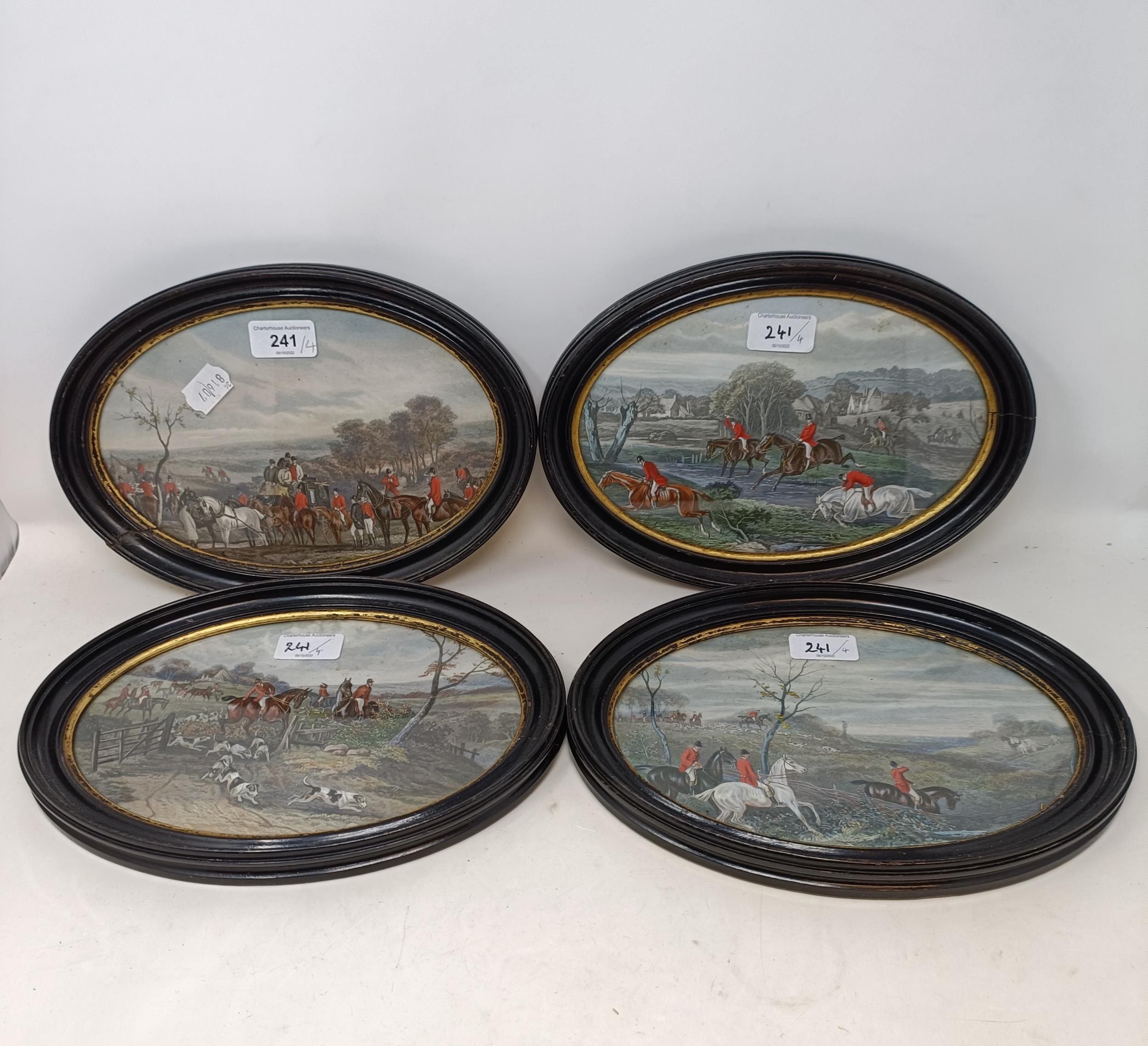 A set of four 19th century oval hunting prints, 25 x 16 cm (4)