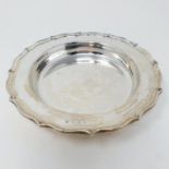 A George V silver bowl, Birmingham 1921, 4.9 ozt Provenance: From a large single owner collection of