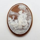 A cameo in a yellow metal mount, 5 x 4 cm