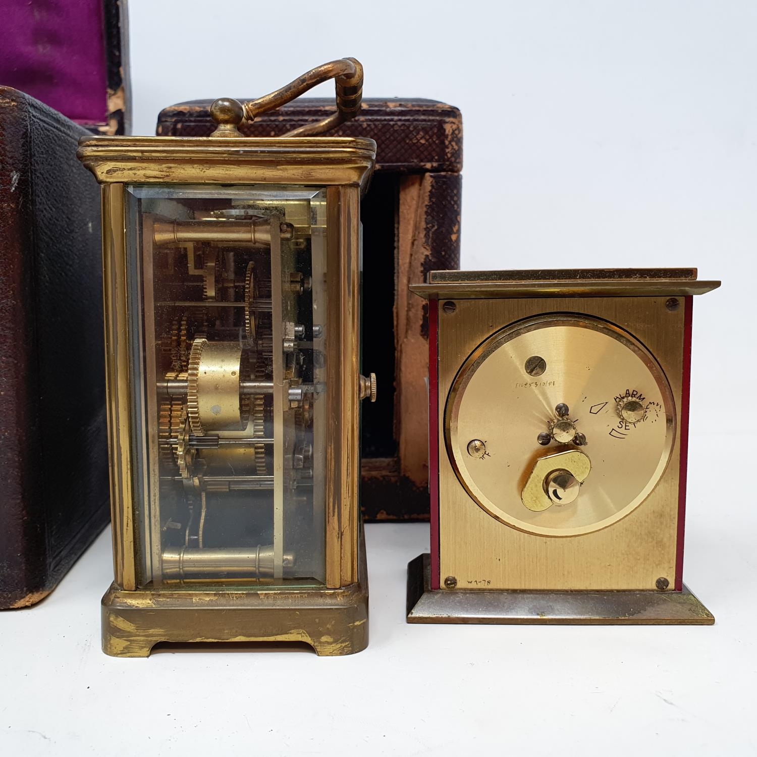 A carriage clock, the 5.5 cm wide enamel dial with Roman numerals, and a subsidiary alarm dial, in a - Image 4 of 5