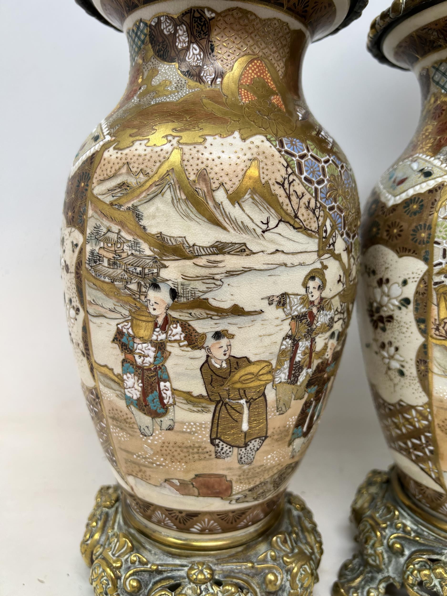 A pair of Satsuma vases, converted to oil lamps, with brass mounts, and glass chimneys, 64 cm high - Image 2 of 2